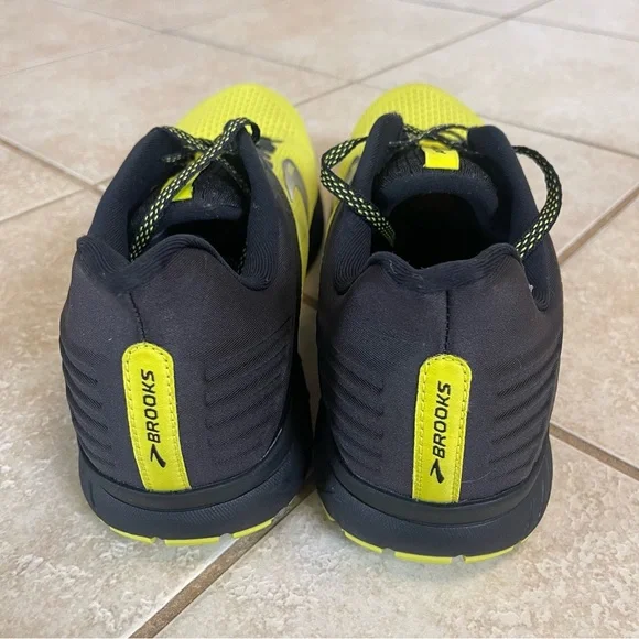 BROOKS ANTHEM 5 MENS VIBRANT YELLOW SNEAKERS LACE UP RUNNING SHOES SIZE 14 D - Picture 4 of 8